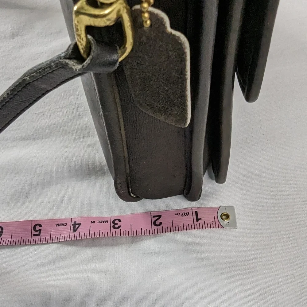 VTG Coach Station Bag Black Leather Crossbody Purse - Picture 13 of 14